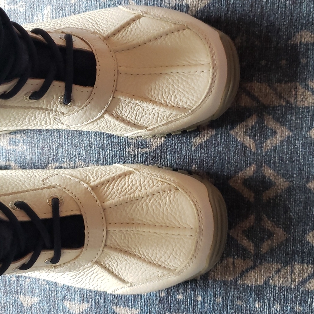 Like new!- too small for me :( - Picture 8 of 8